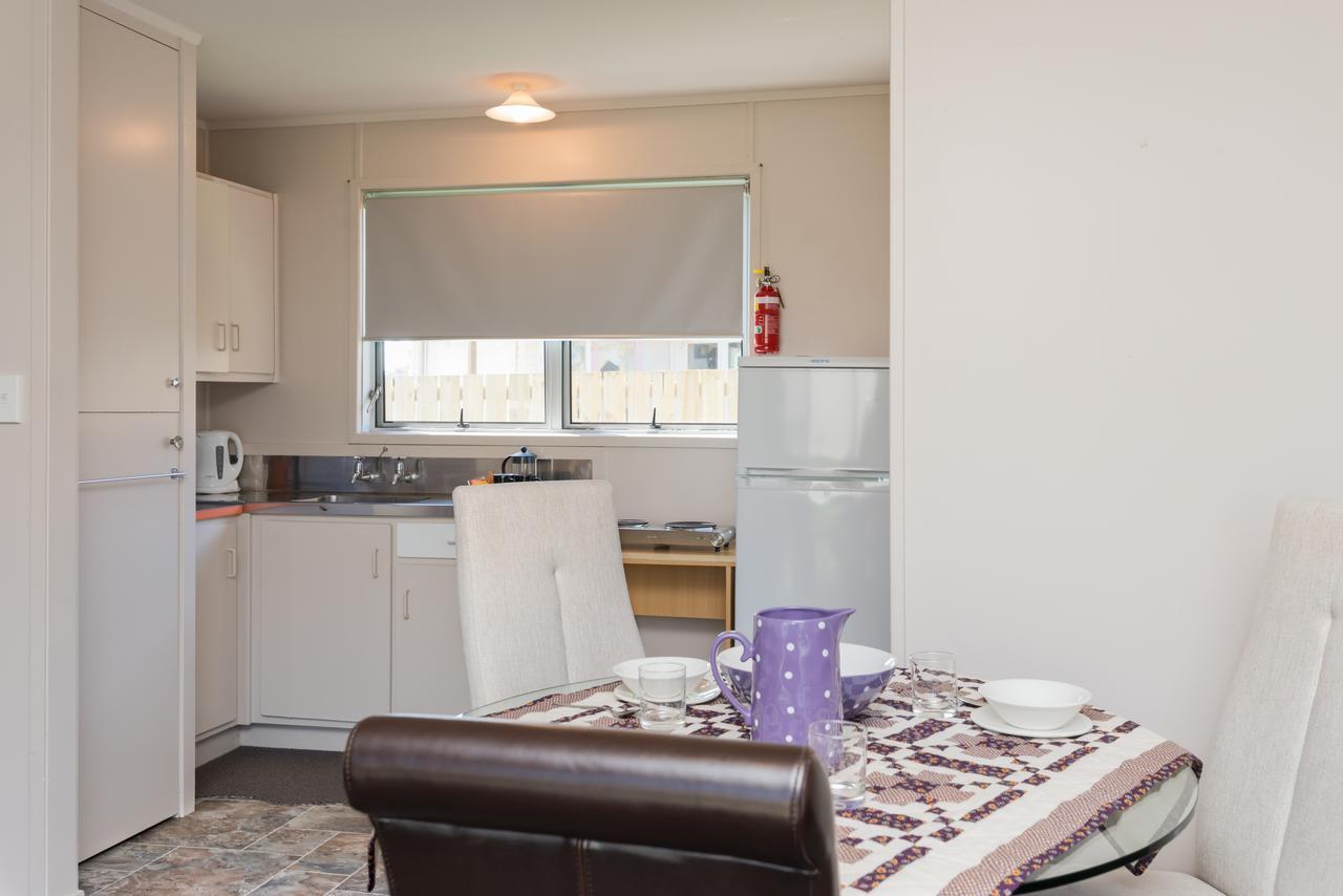 Waitangi Beach Units Экстерьер фото