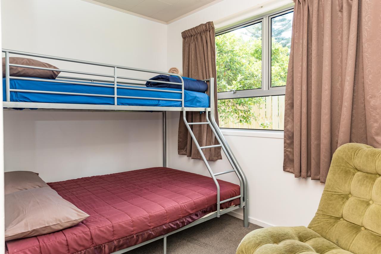 Waitangi Beach Units Экстерьер фото